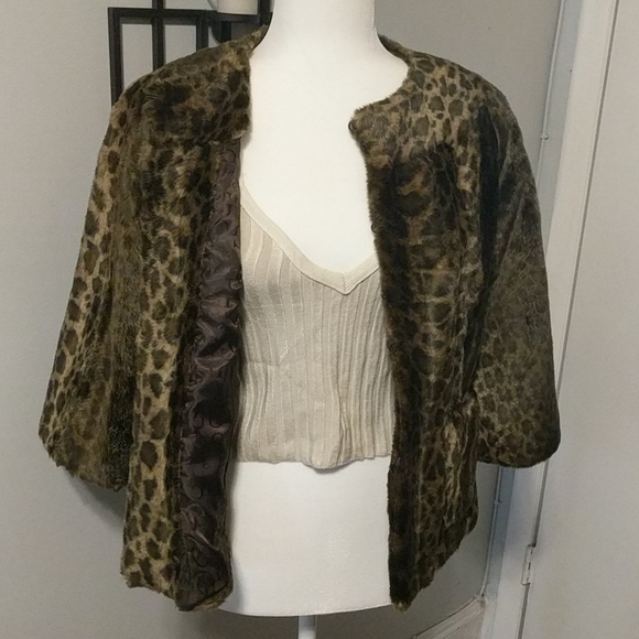 GUESS Leopard Print Jacket - Picture 10 of 12